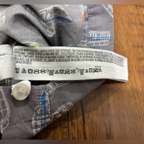 Disney Monorail Short Sleeve Button Down Men’s XS Gray Shirt - Picture 6 of 8